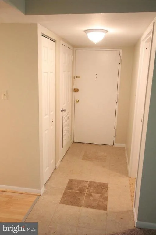 Photo of Unit 12B at 1400 NORTHGATE SQUARE