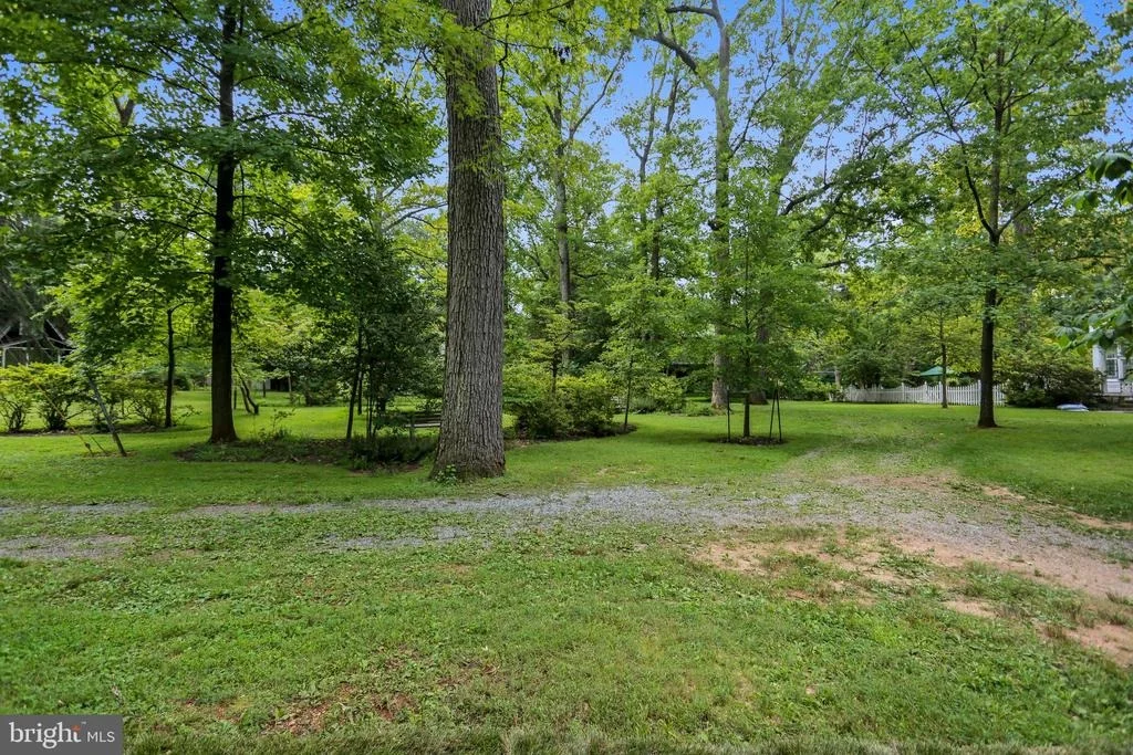 Photo of 6 CIRCLE CIRCLE
