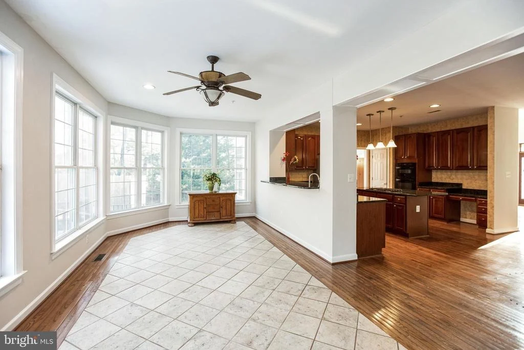 Photo of 10002 LINDLEY COURT