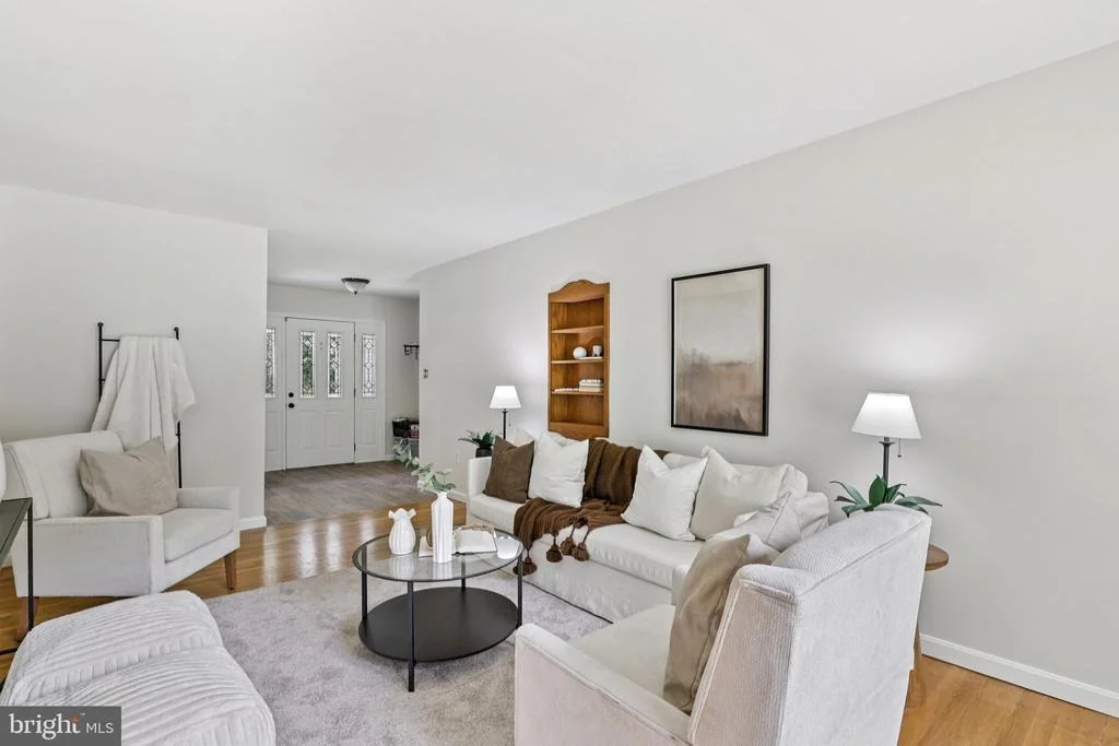 Photo of 7584 CARLIN ROAD