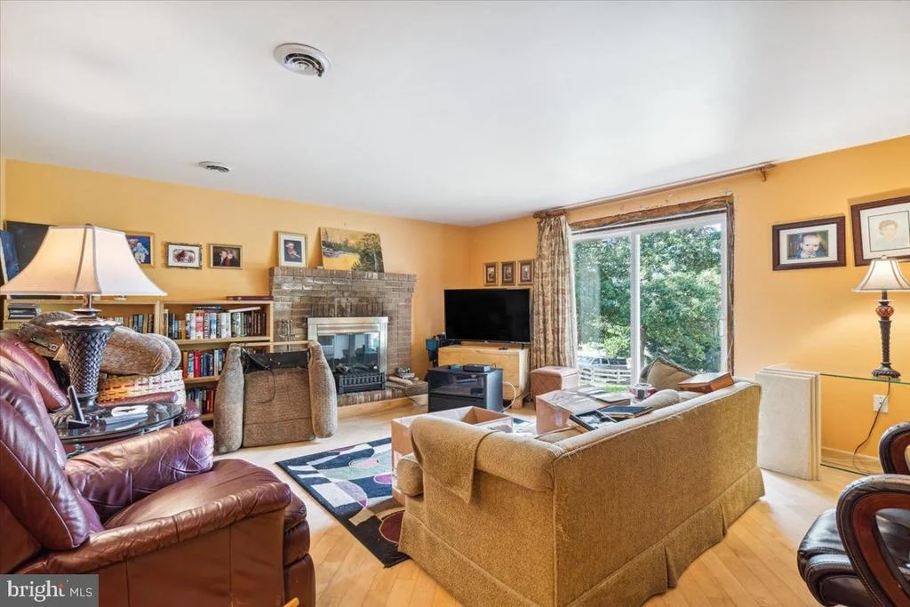 Photo of 6198 VIEWSITE COURT