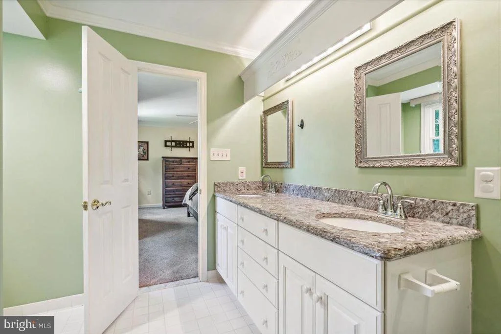 Photo of 2375 BEAR DEN ROAD