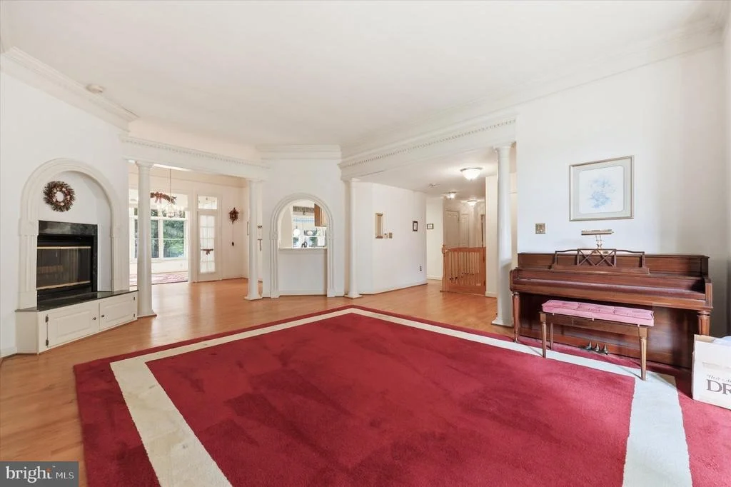 Photo of 2429 BEAR DEN ROAD
