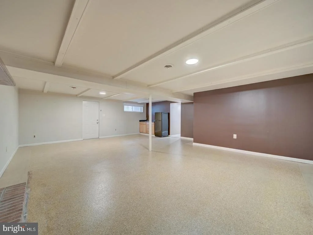 Photo of 10524 DEACON ROAD