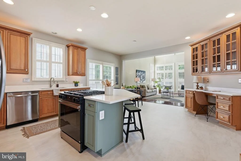 Photo of 729 CRISFIELD WAY