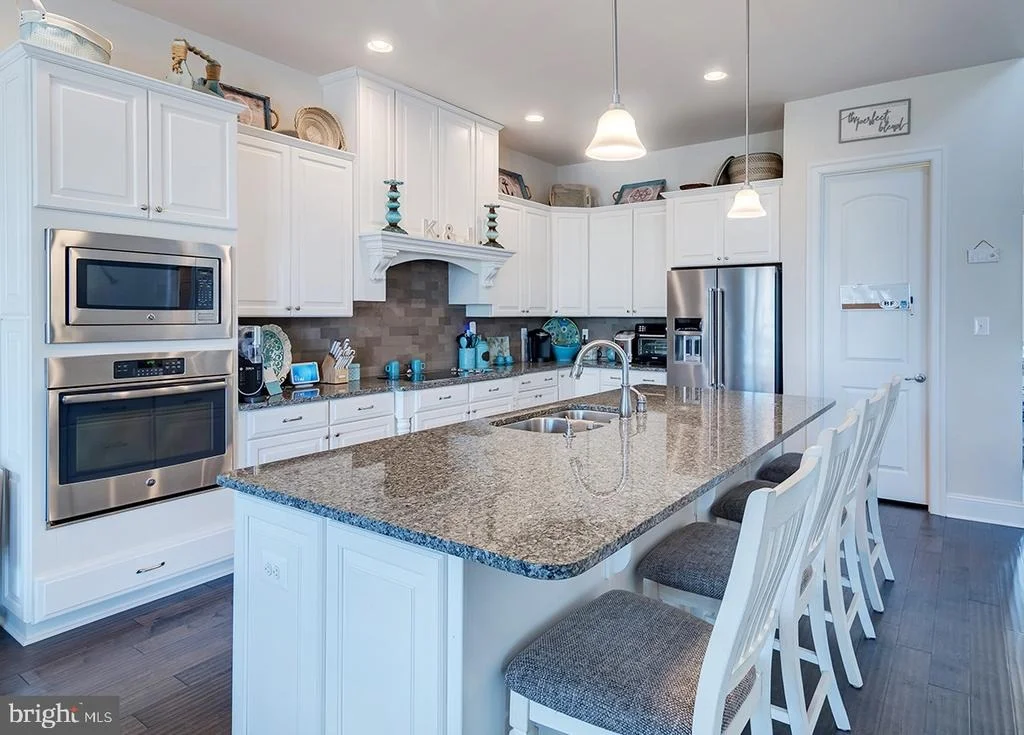 Photo of 38555 GOLDFINCH LANE