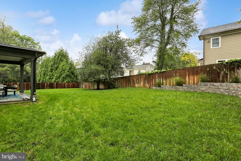 Photo of 6217 PLAINVIEW ROAD