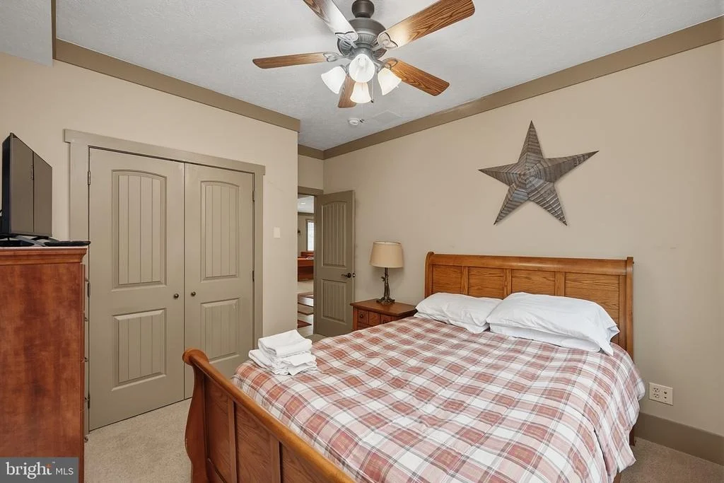 Photo of 110 NORTHLAKE DRIVE