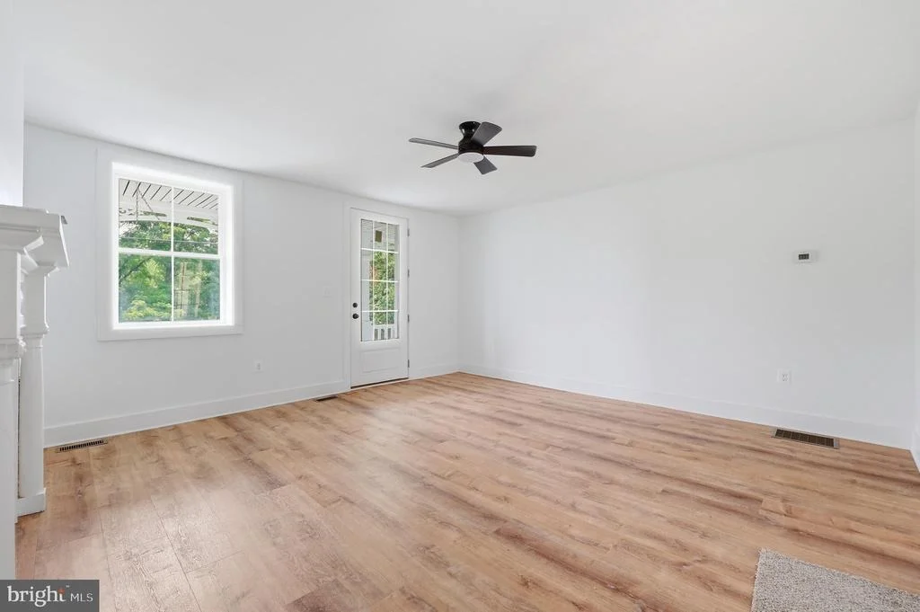 Photo of 11523 HANDBOARD ROAD