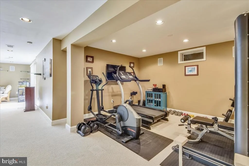 Photo of 25861 SPRING FARM CIRCLE