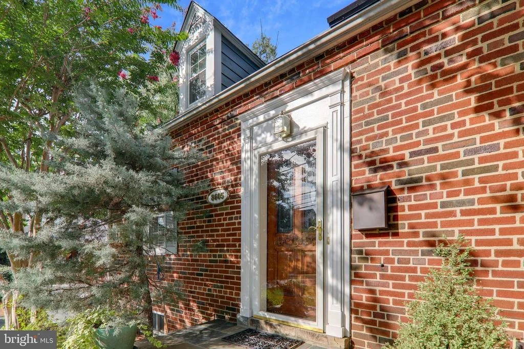Photo of 8605 SPRINGVALE ROAD