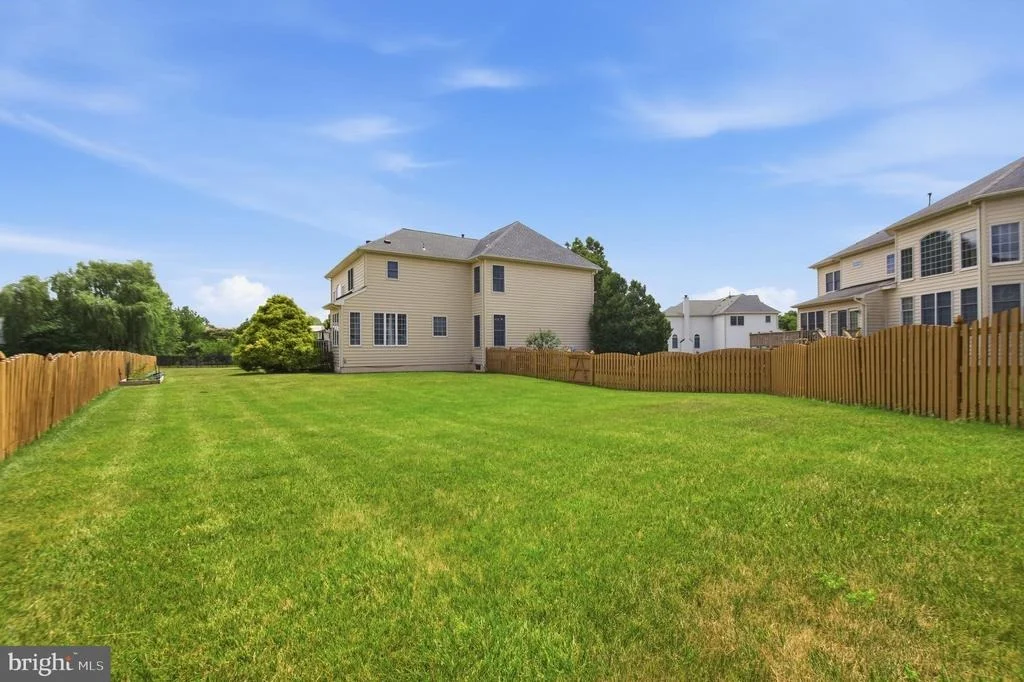 Photo of 43679 LUCKETTS BRIDGE CIRCLE