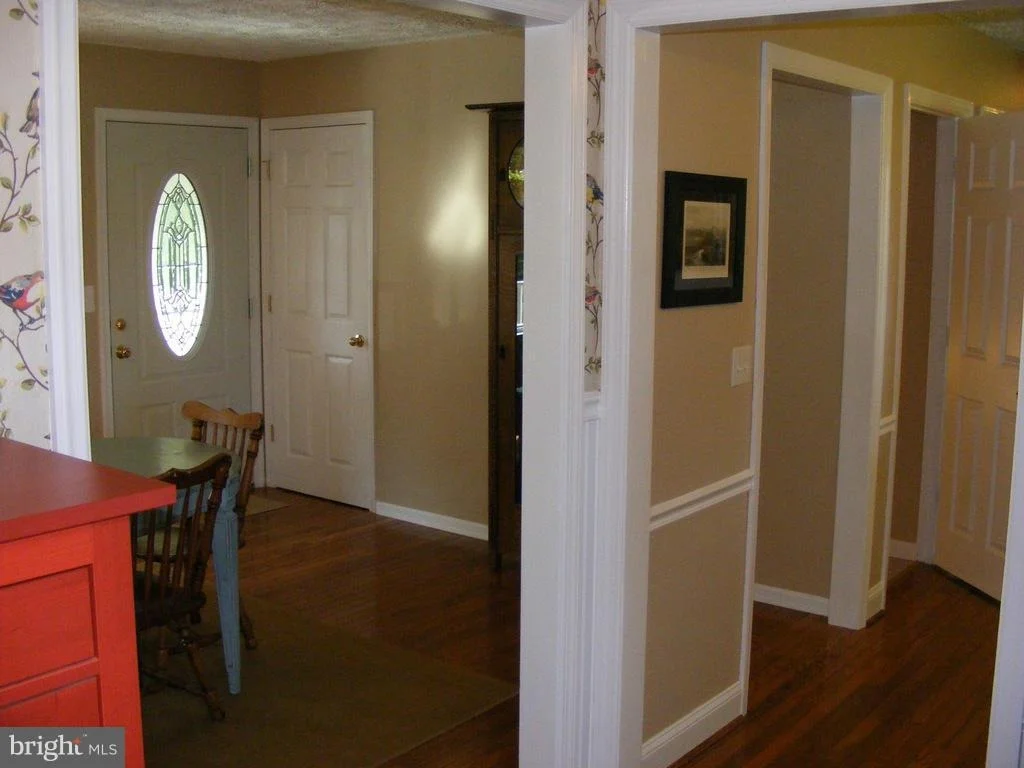Photo of 17104 WATERLOO ROAD