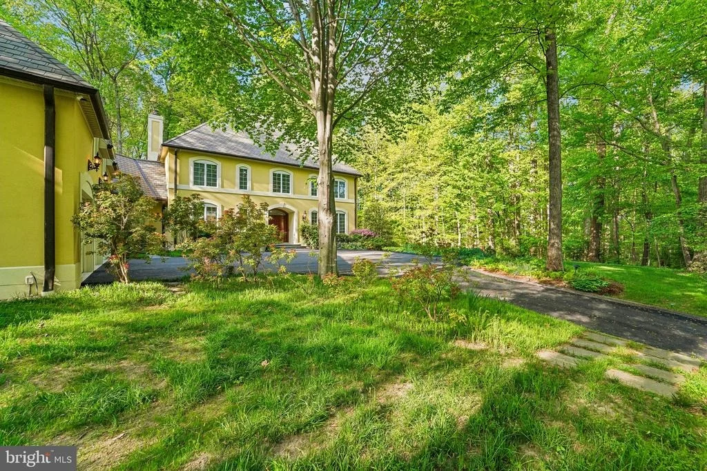 Photo of 13798 LAKESIDE DRIVE