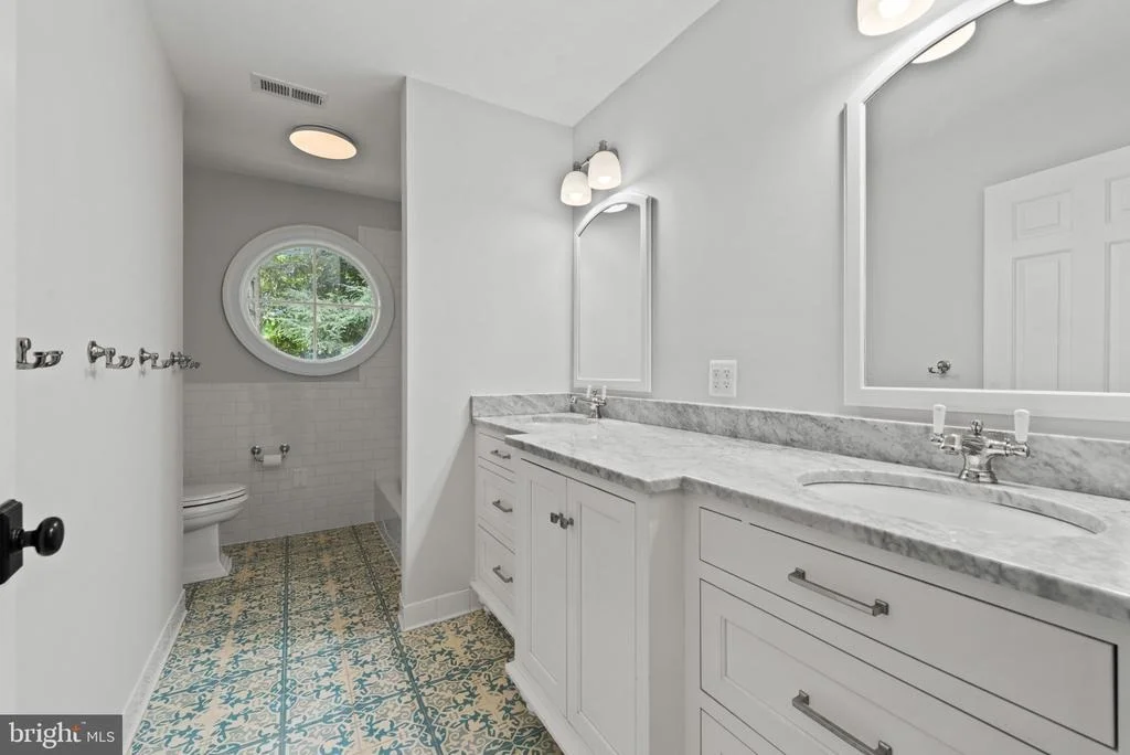 Photo of 7807 OVERBROOK ROAD