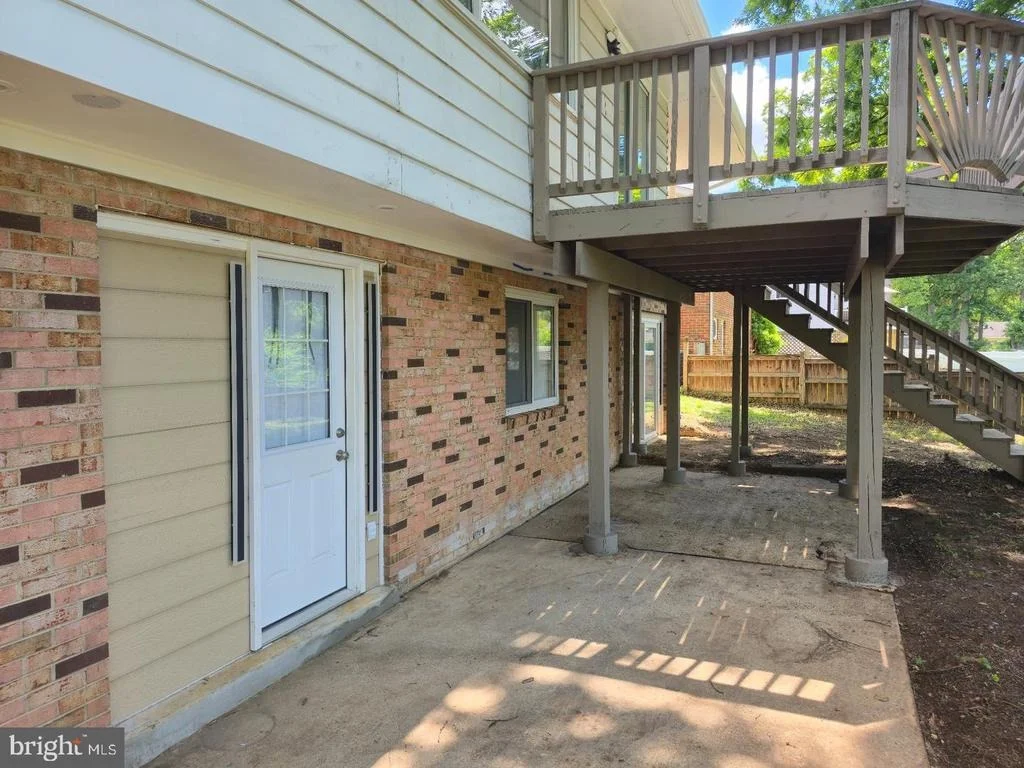 Photo of 6318 BARRS LANE