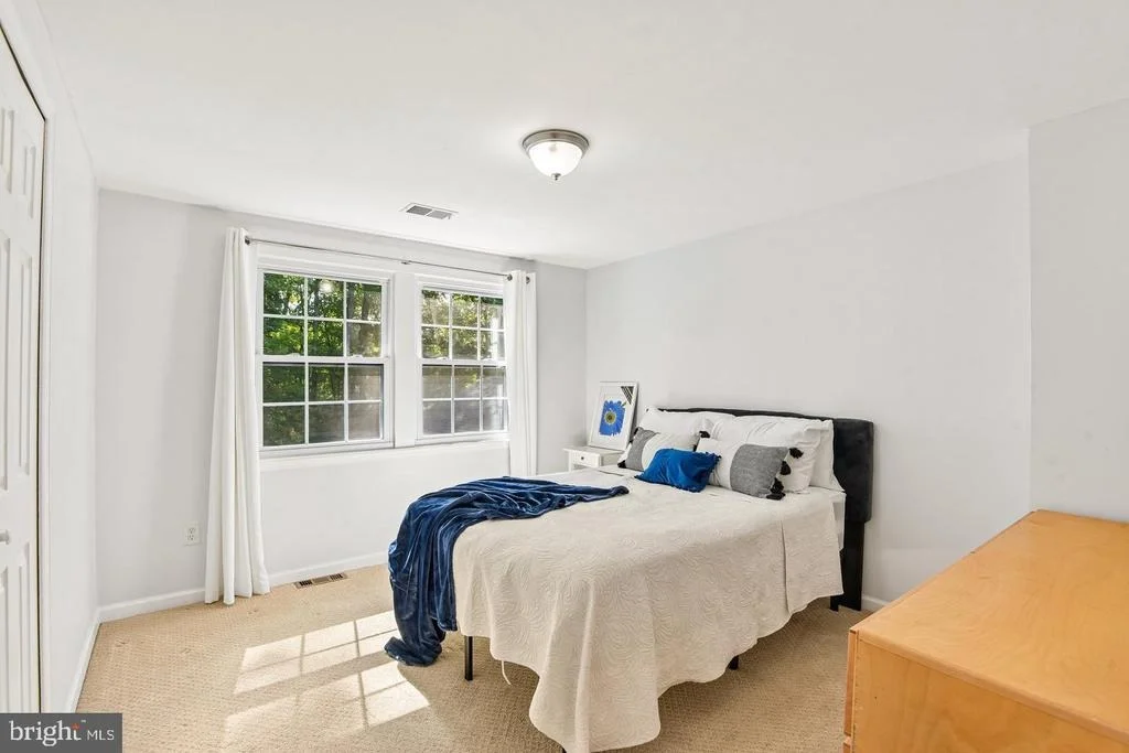 Photo of 8715 CRESTMONT LANE