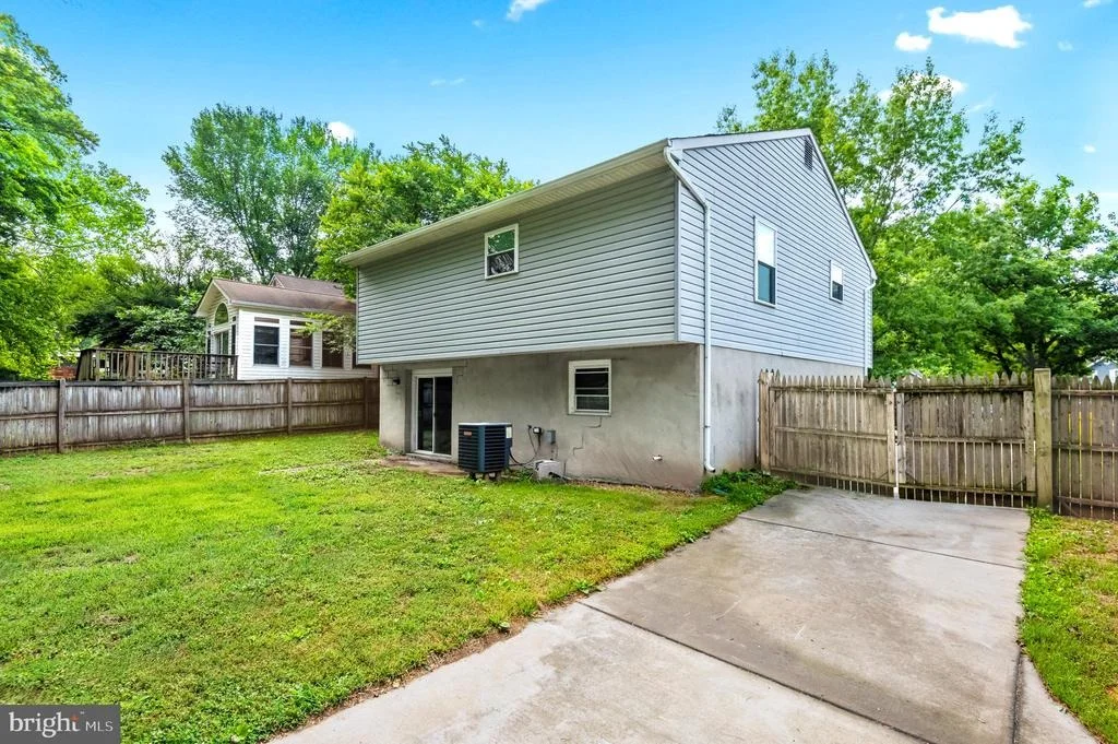 Photo of 3508 RIVER BRIDGE WAY