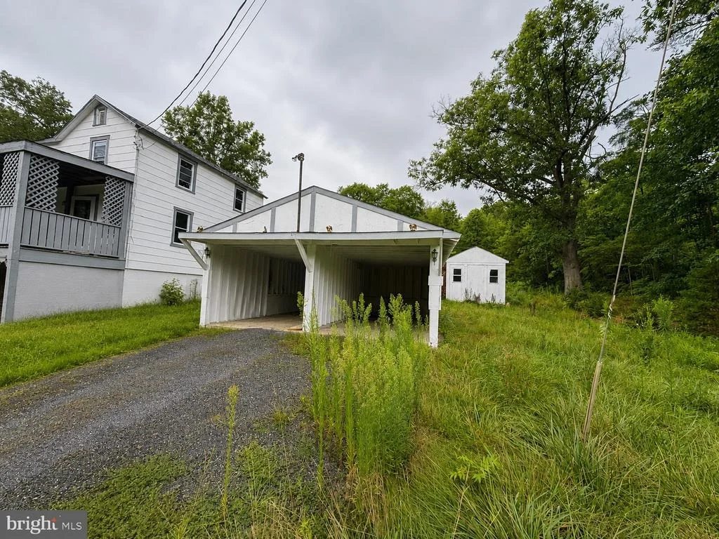 Photo of 667 THOMPSON ROAD