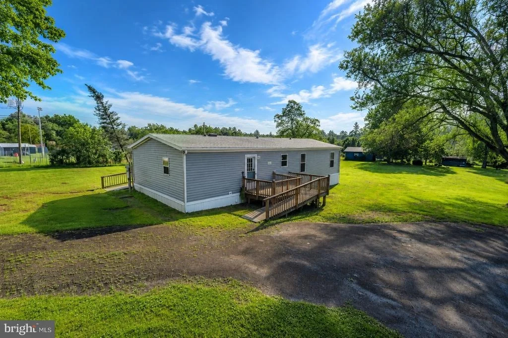 Photo of 635 DENNETT ROAD