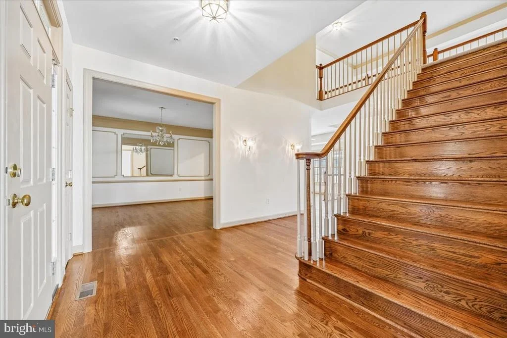 Photo of 21400 MANOR VIEW CIRCLE