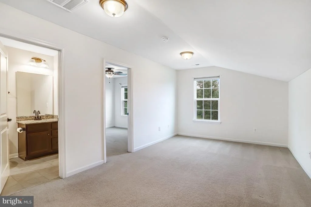 Photo of 26798 BARNSLEY PLACE