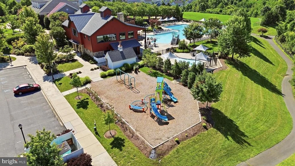 Photo of 1302 MOORE SPRING COURT