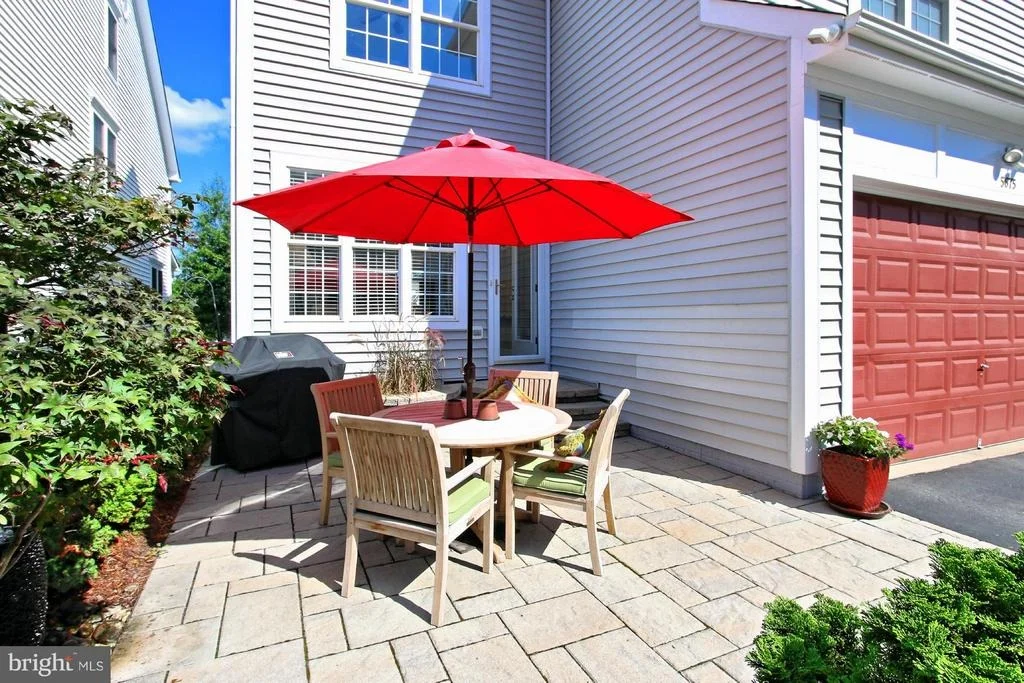 Photo of 5675 GENERAL JOHNSTON PLACE