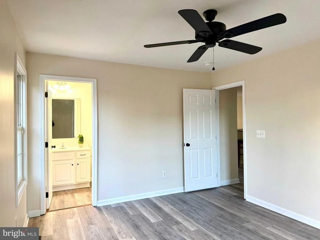 Photo of 22161 THOMPSON PARKWAY