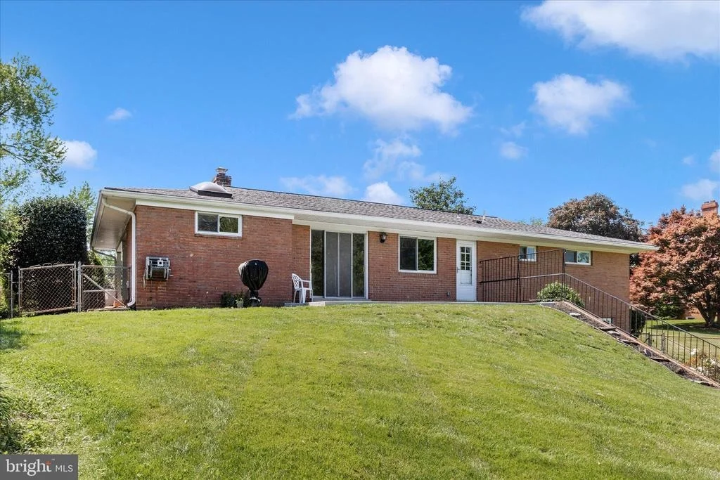 Photo of 11813 RENICK LANE