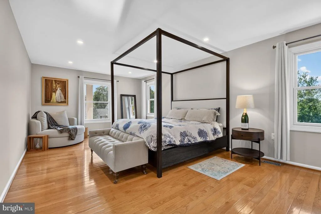 Photo of 9 RICHVIEW COURT