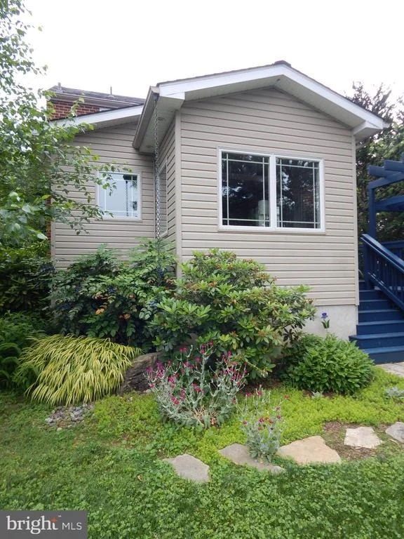 Photo of 10004 SIDNEY ROAD