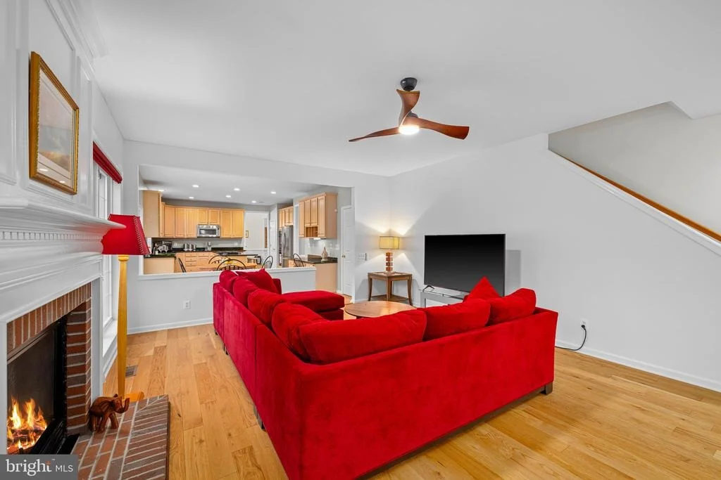 Photo of 8068 PAPER BIRCH DRIVE
