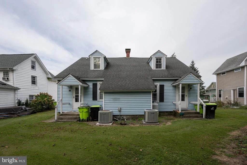 Photo of 305 WALNUT STREET