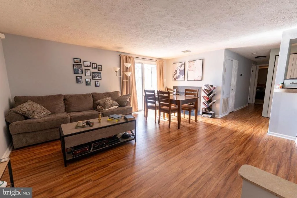 Photo of Unit E at 800 STRATFORD WAY