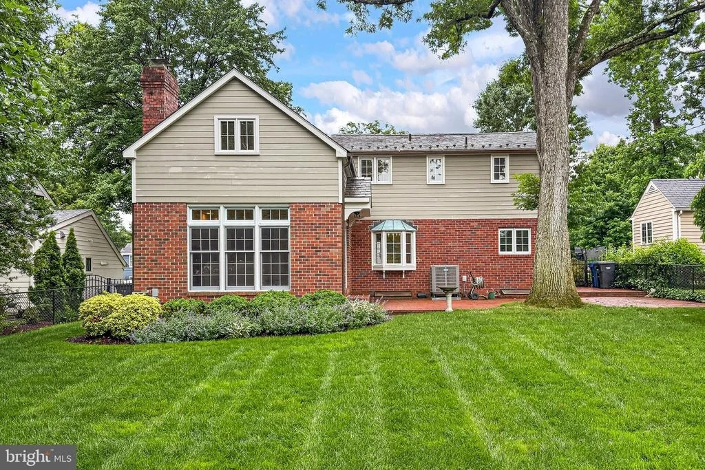 Photo of 809 ENDERBY DRIVE