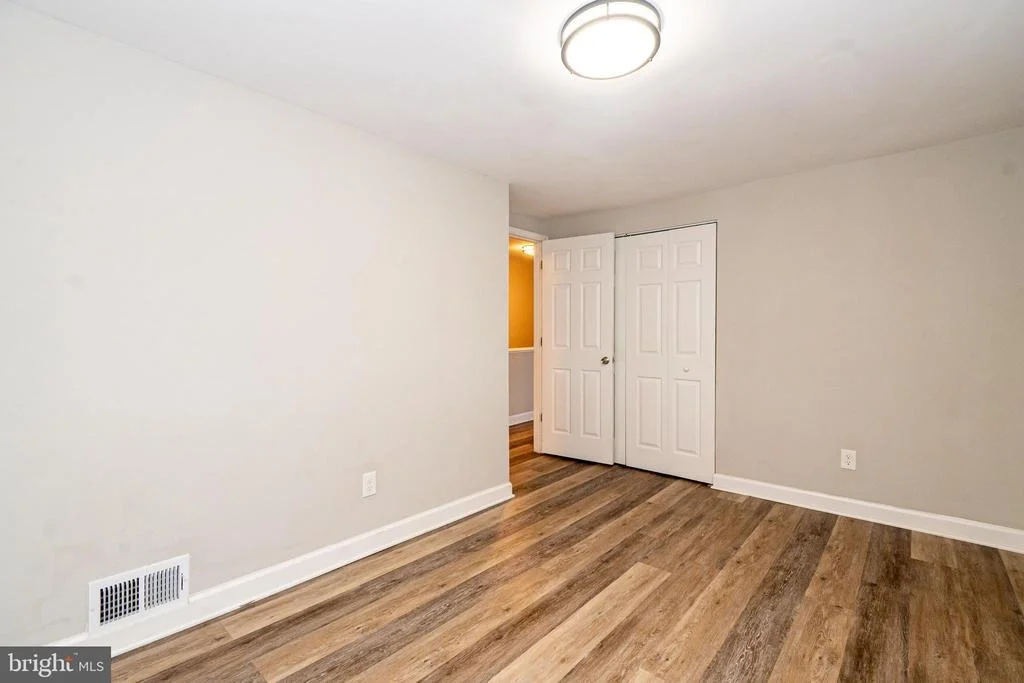 Photo of 5107 LAUREL AVENUE
