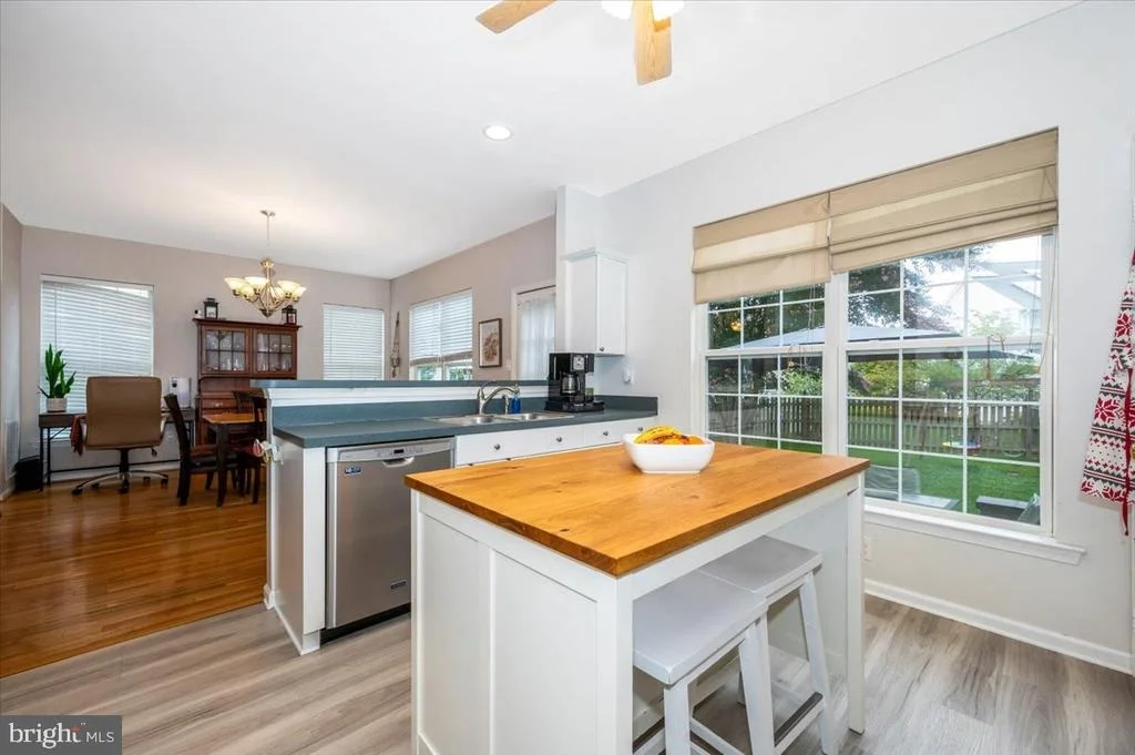 Photo of 9548 KINGSTON PLACE