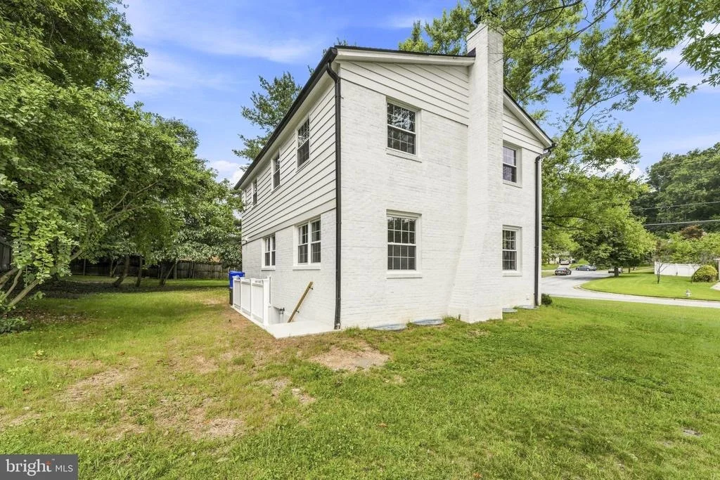 Photo of 2610 SILVERDALE DRIVE