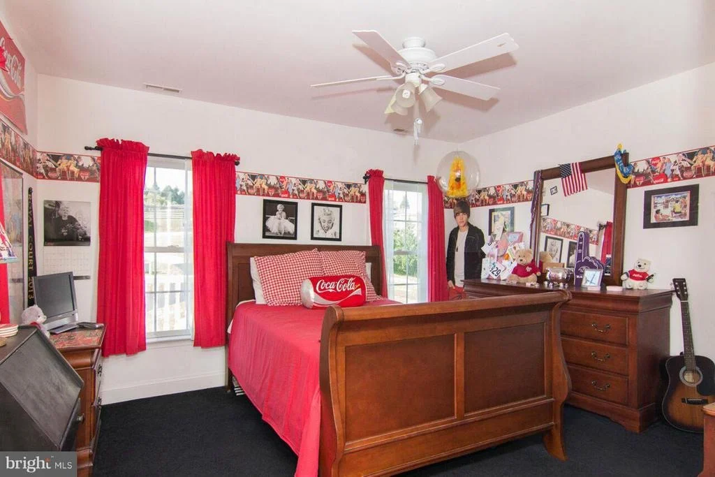 Photo of 1301 WYNDALE DRIVE