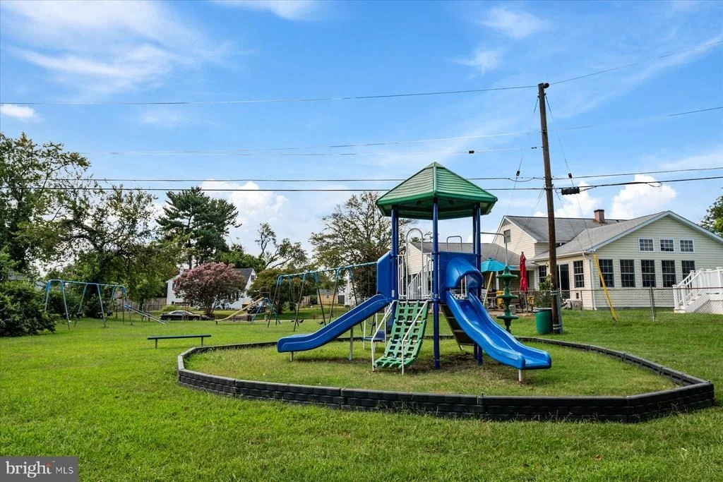 Photo of 2 SUNSET CIRCLE