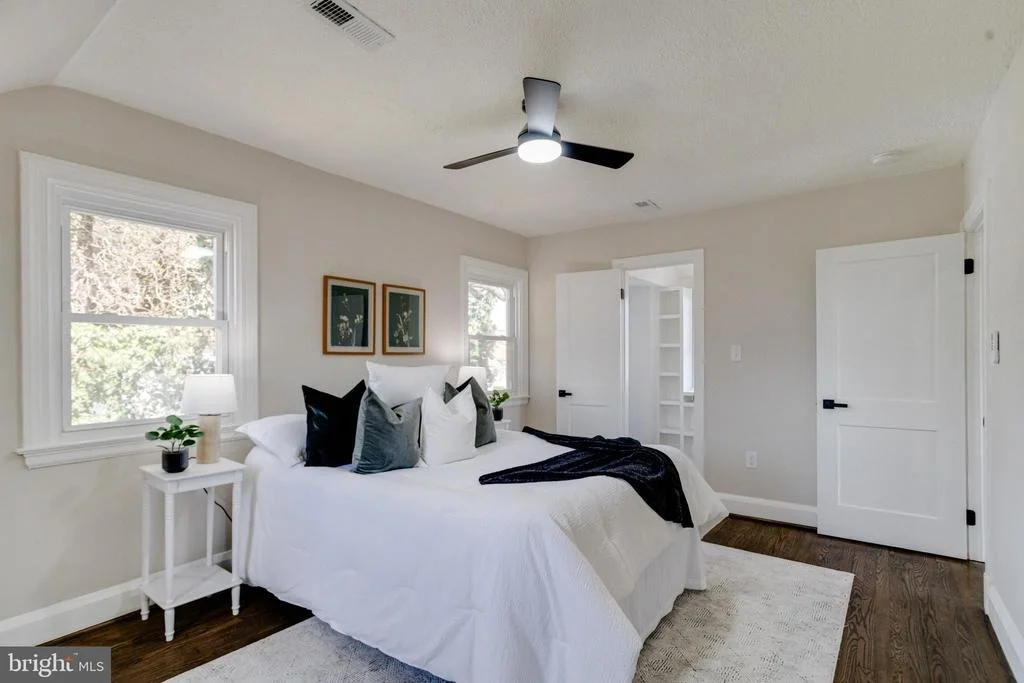 Photo of 605 WALNUT AVENUE