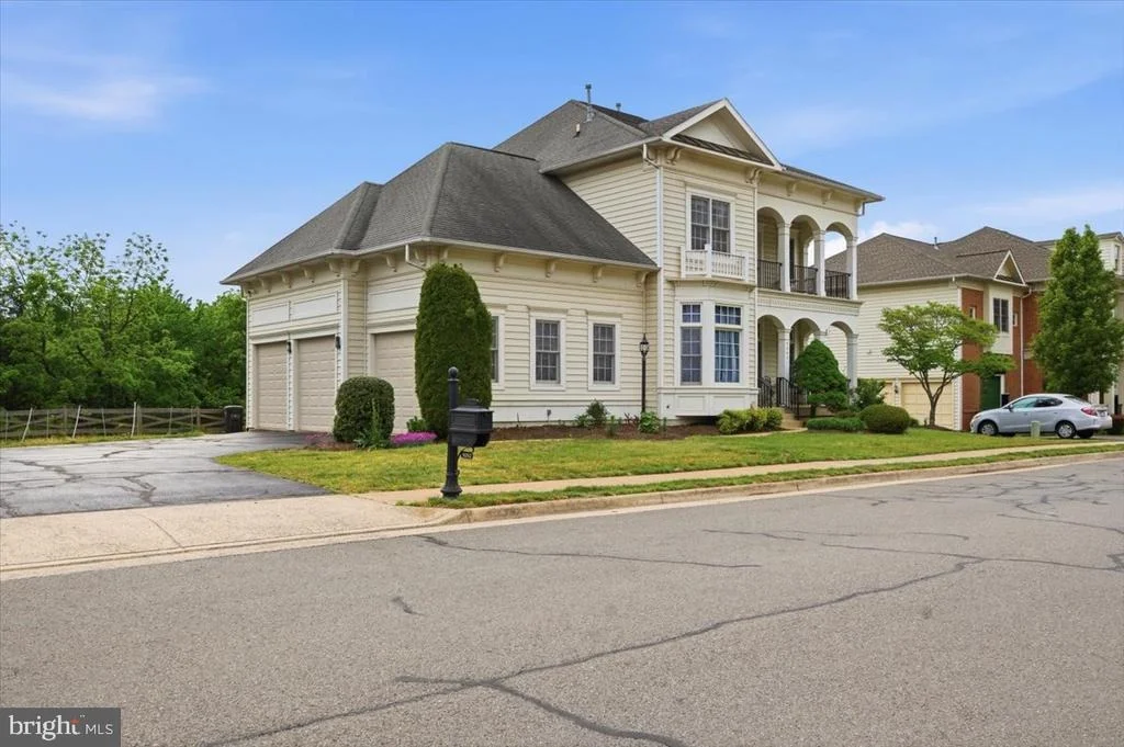 Photo of 9292 SUMNER LAKE BOULEVARD