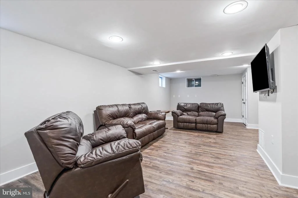 Photo of 9009 SHADYBROOK DRIVE
