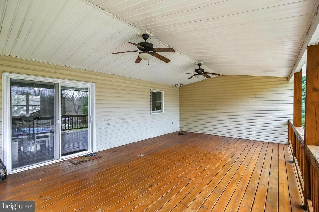 Photo of 19510 THOMAS DRIVE