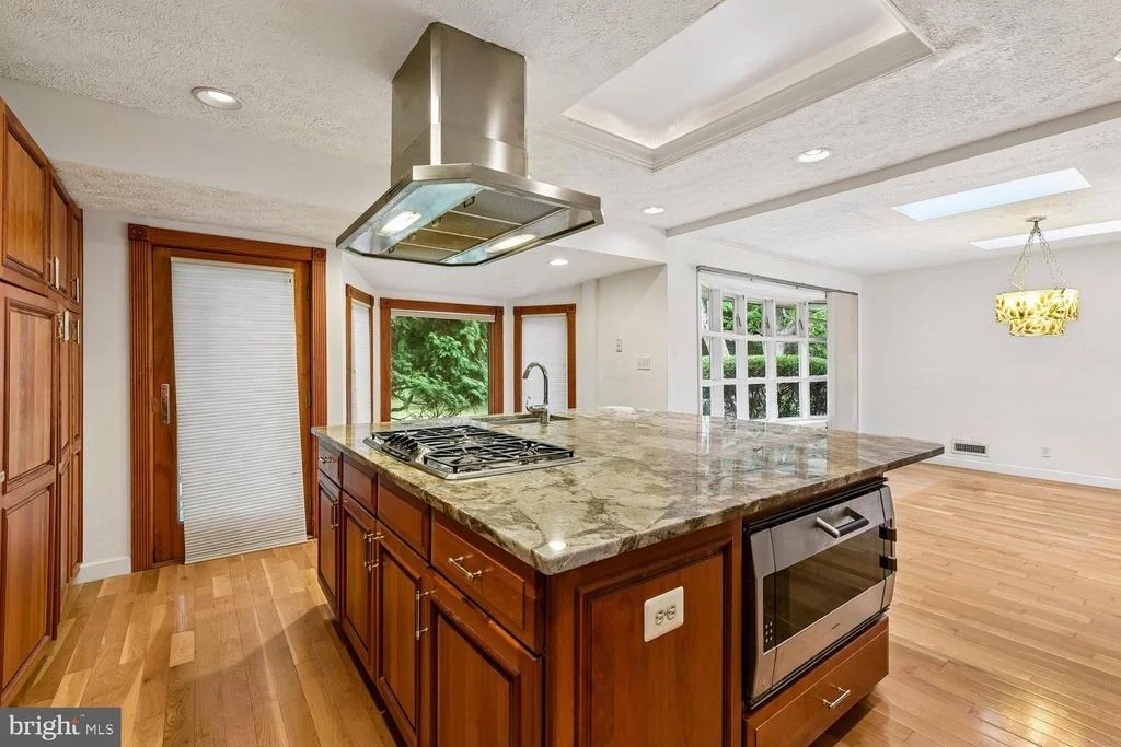 Photo of 7933 STEVENSON ROAD