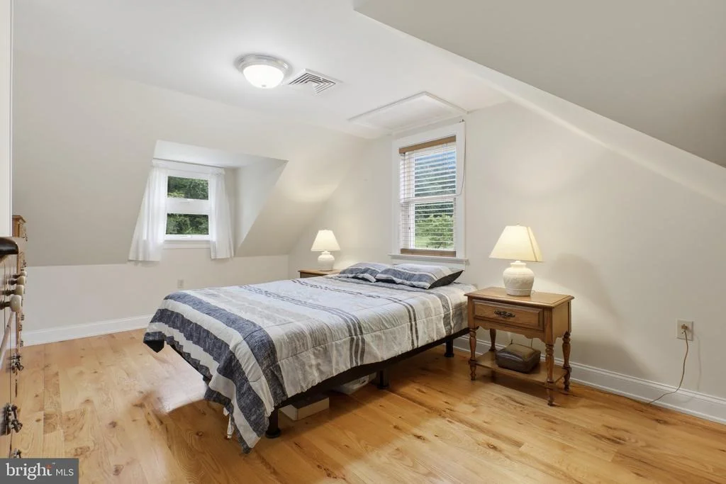 Photo of 5451 BLACK BEAR ROAD