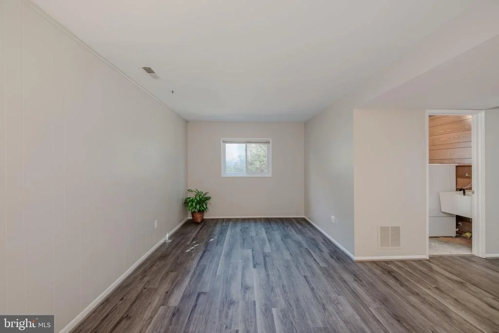 Photo of 8815 BURBANK ROAD