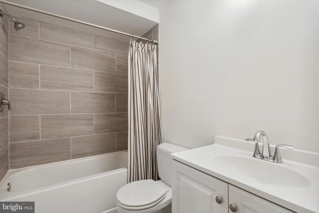 Photo of 803 NORWOOD ROAD