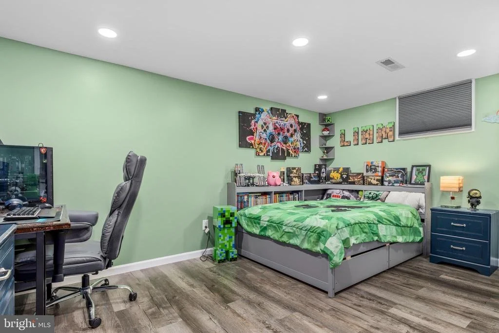Photo of 6675 OAKWOOD CIRCLE